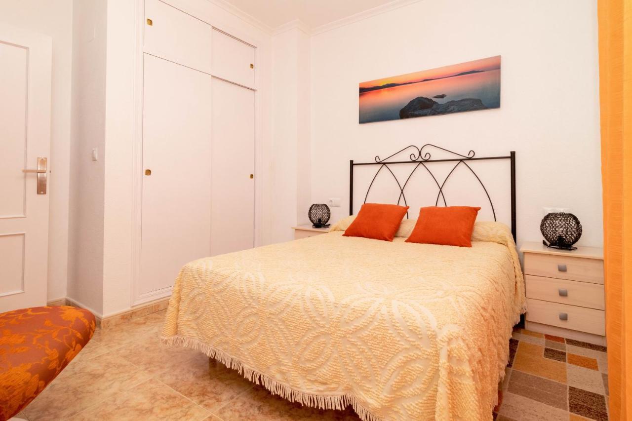 Victoria Playa Lägenhet Torrevieja Exteriör bild