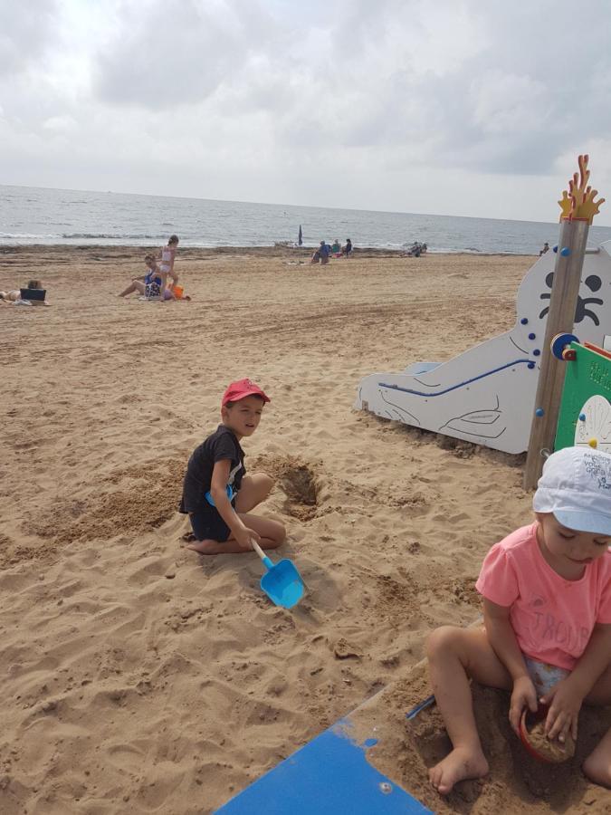 Victoria Playa Lägenhet Torrevieja Exteriör bild